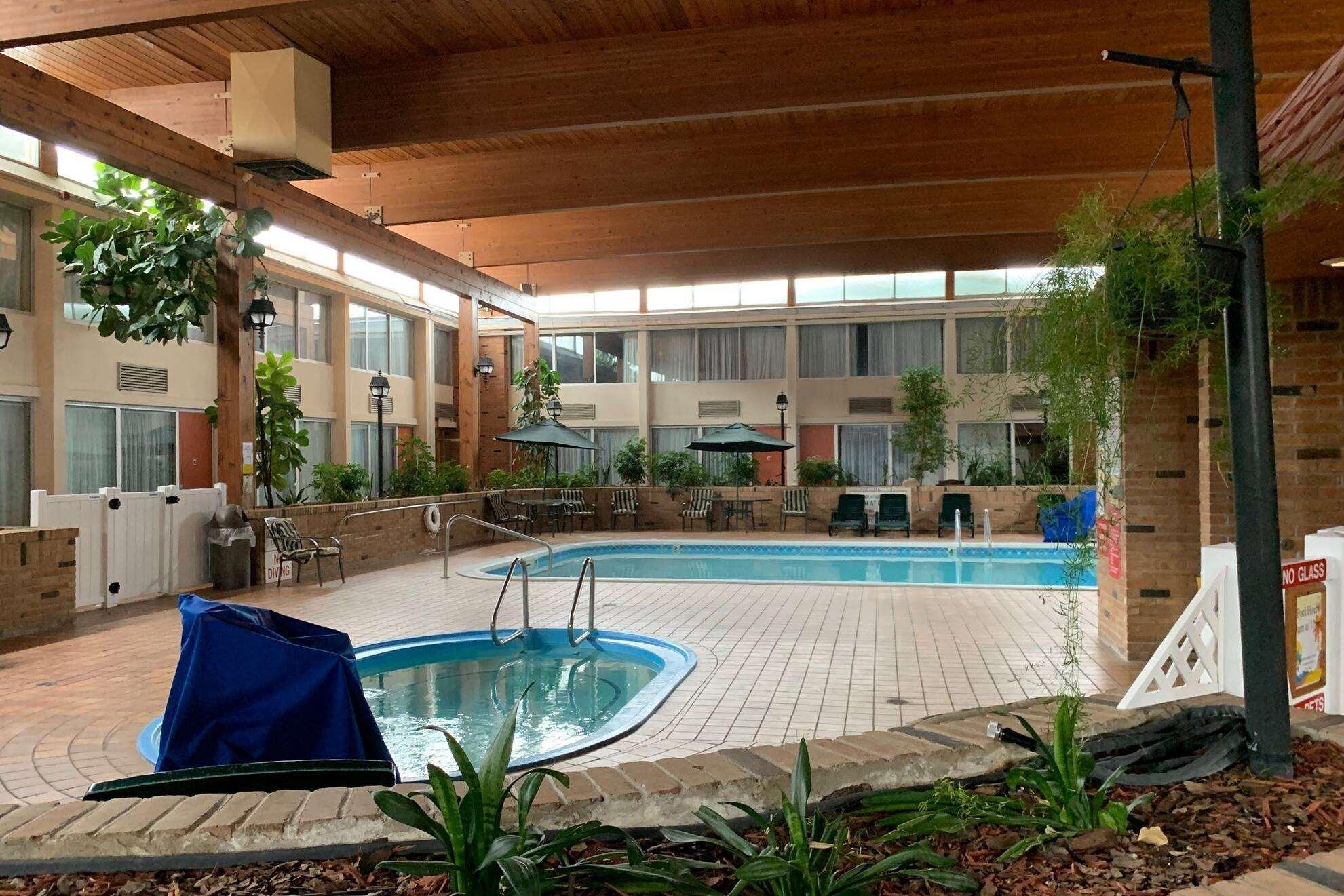 Travelodge By Wyndham Gaylord Exterior foto