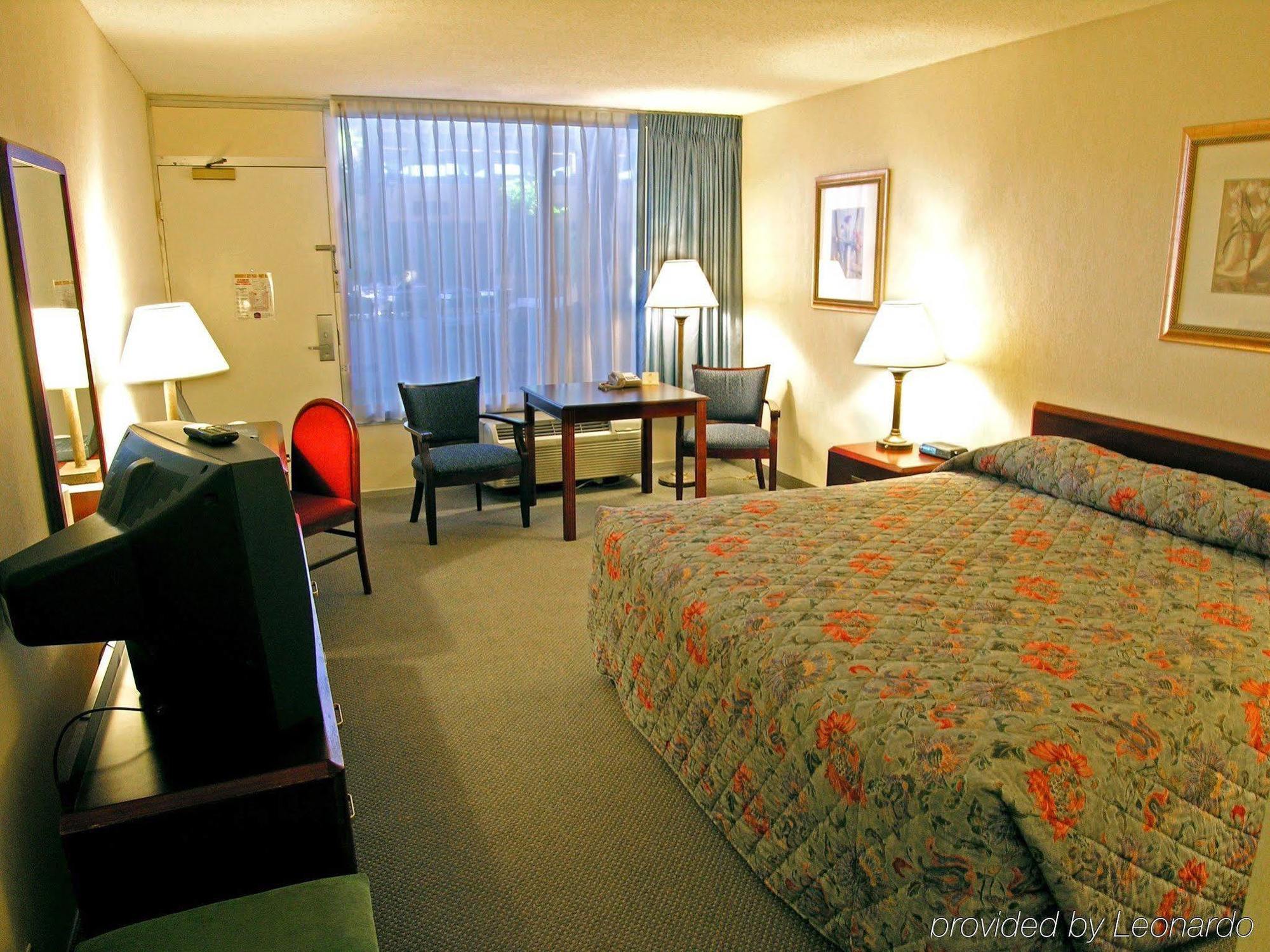 Travelodge By Wyndham Gaylord Exterior foto
